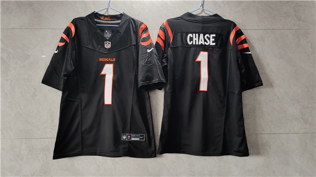 Men's Cincinnati Bengals #1 Ja'Marr Chase Black 2023 F.U.S.E. Vapor Untouchable Limited Stitched Jersey